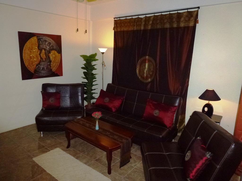 Bellmans Restaurant & Guesthouse Karon Rum bild